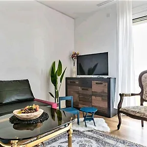 Schickes Mit Flussblick Am Medienhafen Apartment Düsseldorf