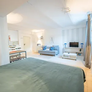 Kingsize Bett, Nahe Stadt Und Alster, Ruhig Apartment Hamburg