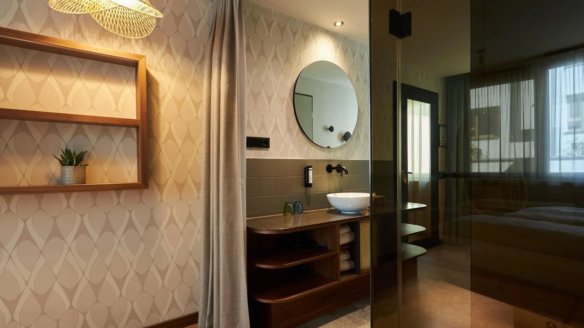 Cocoon Sendlinger Tor Hotel Munich 4*,